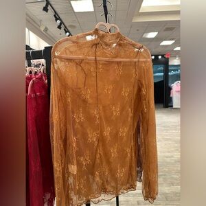 Caramel Lace Shirt Topper